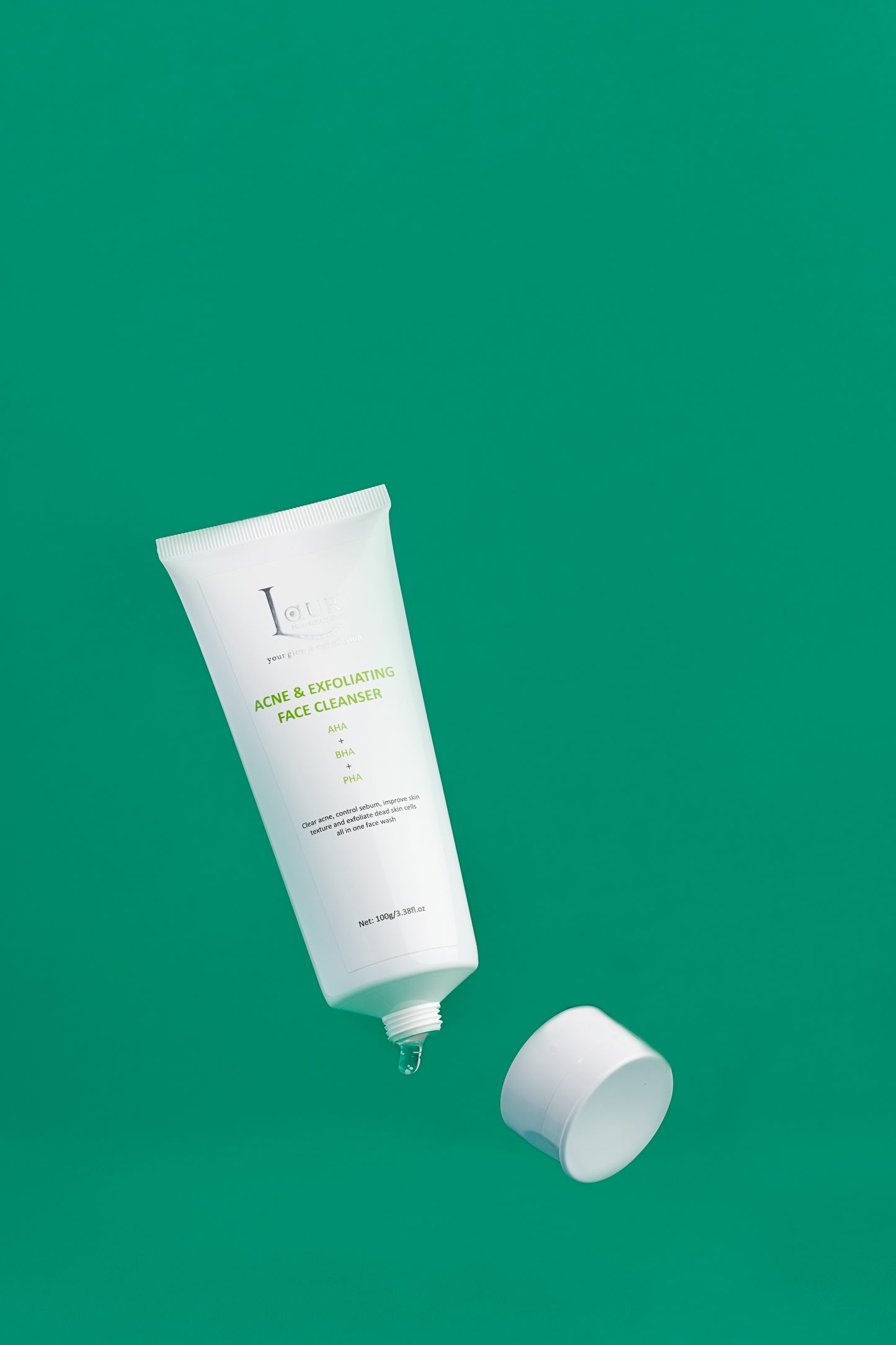 ACNE & EXFOLIATING FACE CLEANSER $84.00TTD